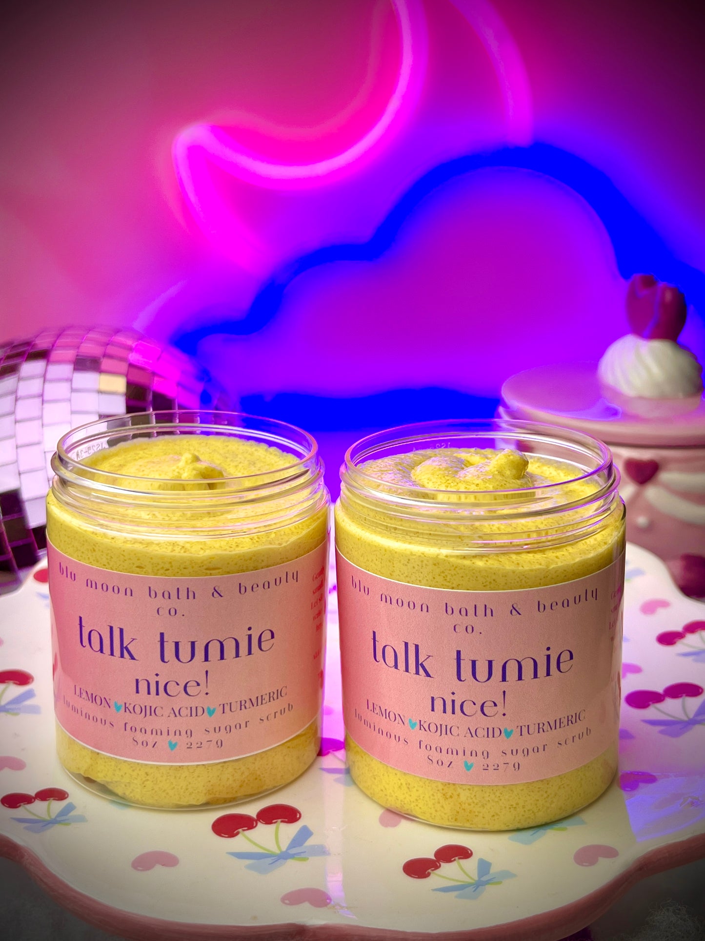 Talk Tumie Nice! Luminous Glow Exfoliating Scrub